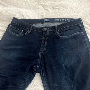 Gap software Mens Skinny Jeans 38 x 32 dark blue jeans. No stains, good cond.